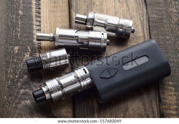 E-Papierosy i zestaw ciężarów jak połączyć E-Papierosy z treningiem przy użyciu zestawu ciężarów