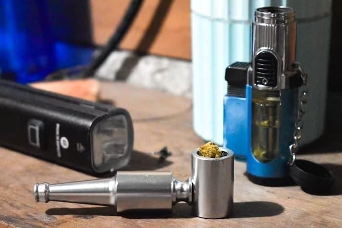 Papieros elektroniczny Q200 rewolucjonizuje rynek e-papierosów z Q200 w wygodnym designie