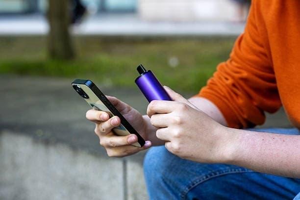 Vape i elektryczna maszynka do robienia papierosów odkryj nowoczesne rozwiązania dla pasjonatów vapowania