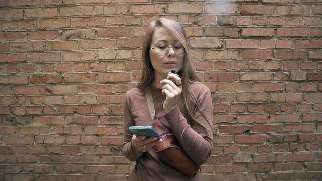 Kompletny przewodnik e-Cigaretta dla początkujących i lokalne porady od elektryk bielsko