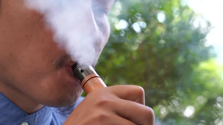 IBvape E-Cigarete i vype glo porównanie smaków, mocy baterii i najlepszych promocji