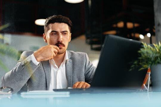 E-Sigara poradnik 2026 - jak kupić i porównać papieros elektroniczny allegro aby trafić najlepszą ofertę